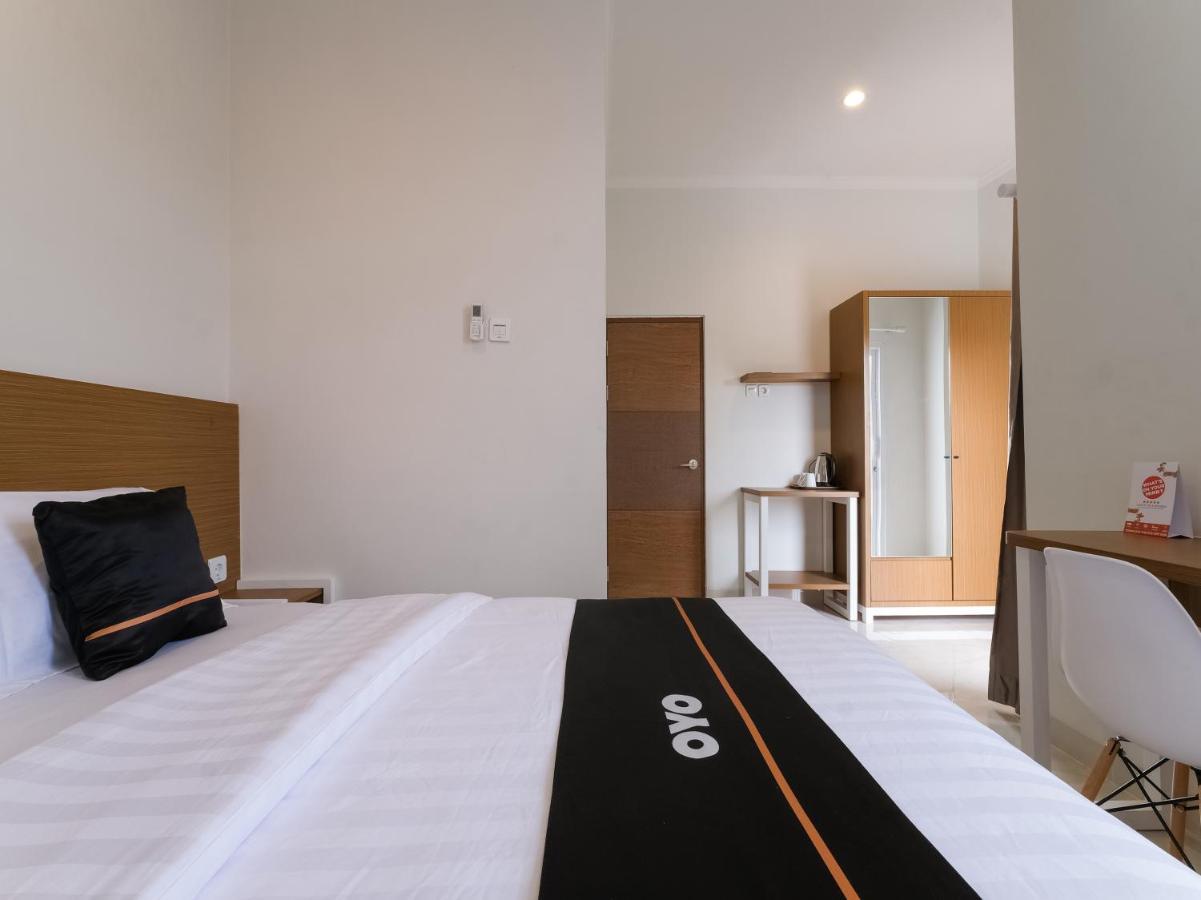 Super Oyo Collection O 90023 Damar Kusumo Guest House Maguwo Exterior photo